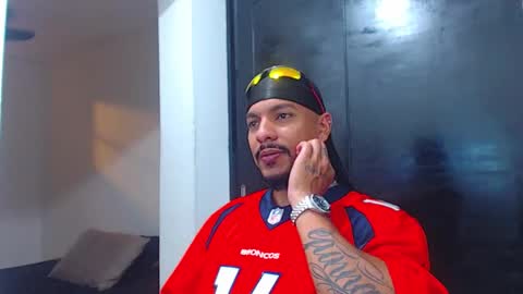 Wesley Rogger online show from October 24, 9:00 pm