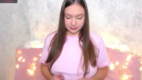 Snapshot of wet__molly chatting on October 30, 8:42 pm molly online show from October 30, 8:42 pm