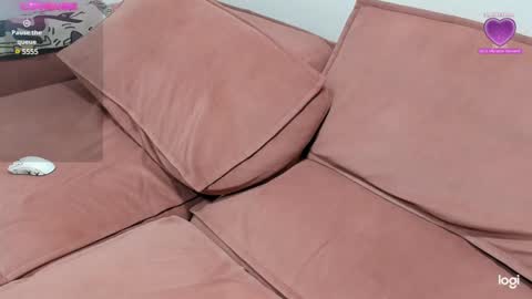   online show from December 9, 11:36 am