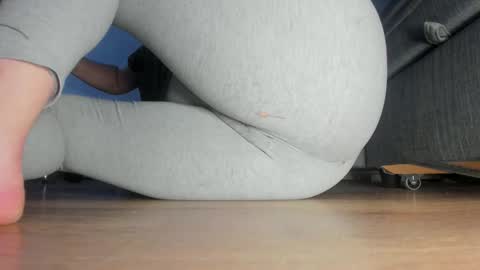 wet_pants2022 online show from February 26, 11:59 pm