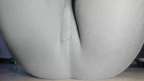 Snapshot of wet_pants2022 chatting on May 29, 10:41 pm wet_pants2022 online show from May 29, 10:41 pm