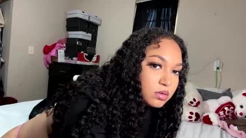 SheSquirts online show from December 31, 9:17 pm