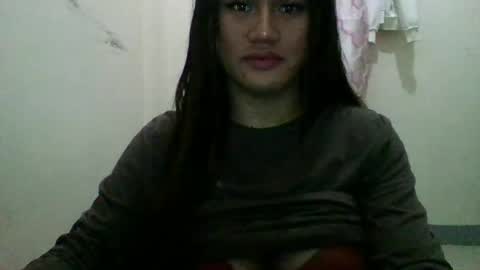 Snapshot of wetdreamasiax chatting on January 11, 6:57 pm jess online show from January 11, 6:57 pm