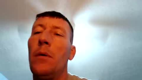 Snapshot of wetduck77777 chatting on January 10, 10:50 am wetduck77777 online show from January 10, 10:50 am