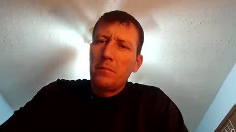 Snapshot of wetduck77777 chatting on February 3, 8:41 am wetduck77777 online show from February 3, 8:41 am