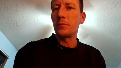 Snapshot of wetduck77777 chatting on February 4, 8:20 am wetduck77777 online show from February 4, 8:20 am