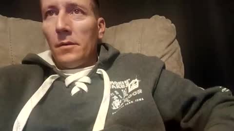 Snapshot of wetduck77777 chatting on February 9, 6:56 pm wetduck77777 online show from February 9, 6:56 pm