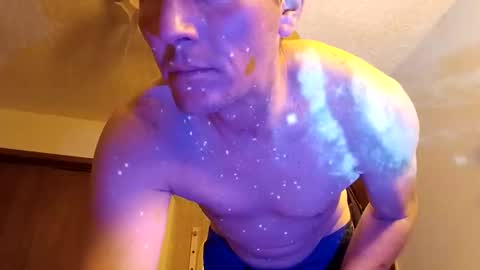 Snapshot of wetduck77777 chatting on March 27, 8:37 am wetduck77777 online show from March 27, 8:37 am