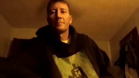 Snapshot of wetduck77777 chatting on May 22, 8:42 am wetduck77777 online show from May 22, 8:42 am