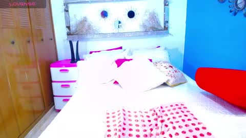 gina online show from November 15, 5:38 am