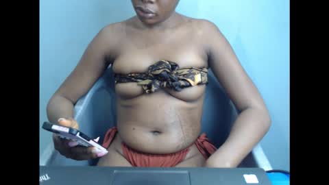 wetxxbabe online show from October 11, 9:30 am