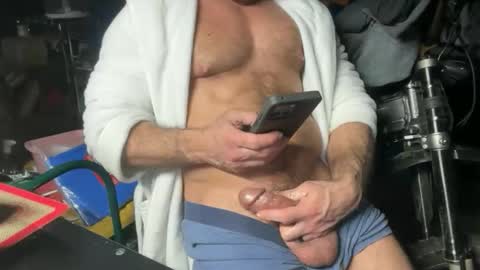 Snapshot of whackingmywilly chatting on February 17, 11:55 pm whackingmywilly online show from February 17, 11:55 pm