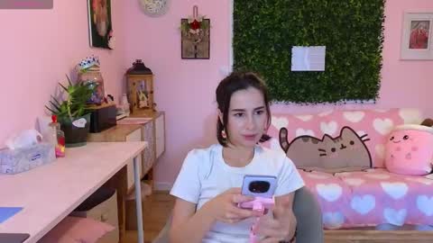 Victoria Maria online show from February 12, 6:30 am