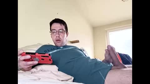 stoffy online show from December 24, 8:00 am