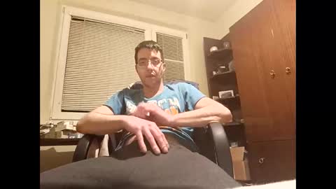 stoffy online show from February 1, 3:08 am