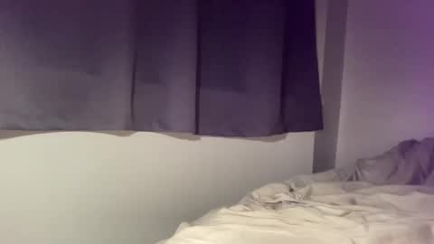 whenigetthatfeelin online show from April 21, 8:12 pm