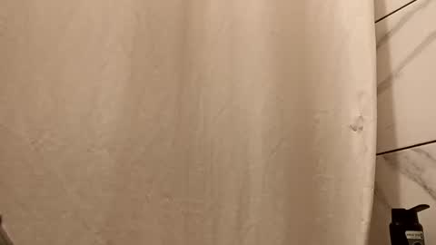 Snapshot of whichamajigger1 chatting on November 1, 11:51 pm whichamajigger1 online show from November 1, 11:51 pm