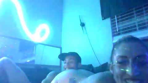 Snapshot of whiskyreign chatting on October 29, 8:38 am Risky online show from October 29, 8:38 am