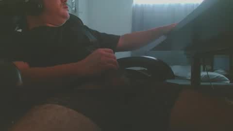 Snapshot of white_iverson chatting on February 3, 9:18 pm white_iverson online show from February 3, 9:18 pm