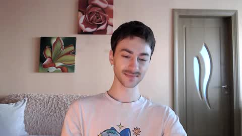 Snapshot of white_sport chatting on December 19, 11:28 am Tom online show from December 19, 11:28 am