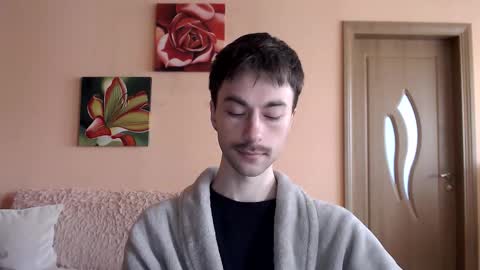 Tom online show from March 5, 12:12 pm