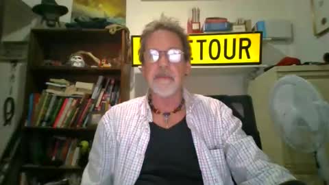 Snapshot of whiteboomer chatting on April 21, 9:15 am whiteboomer online show from April 21, 9:15 am