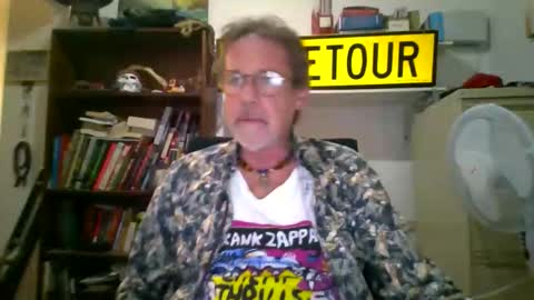 Snapshot of whiteboomer chatting on April 24, 9:56 am whiteboomer online show from April 24, 9:56 am