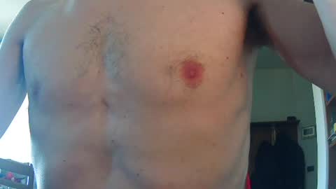 Snapshot of whiteduke81 chatting on July 24, 4:27 pm Whiteduke online show from July 24, 4:27 pm