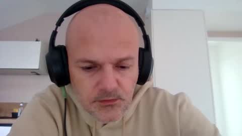 Snapshot of whiteeaglesrb chatting on February 7, 3:16 pm whiteeaglesrb online show from February 7, 3:16 pm