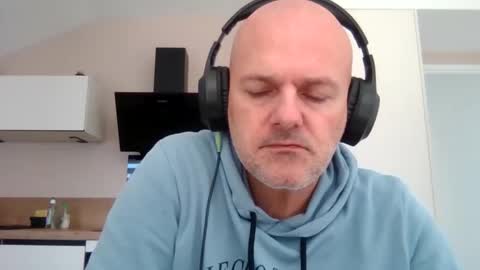 Snapshot of whiteeaglesrb chatting on March 20, 10:42 am whiteeaglesrb online show from March 20, 10:42 am