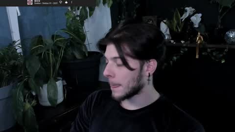 Gus online show from February 12, 9:21 pm