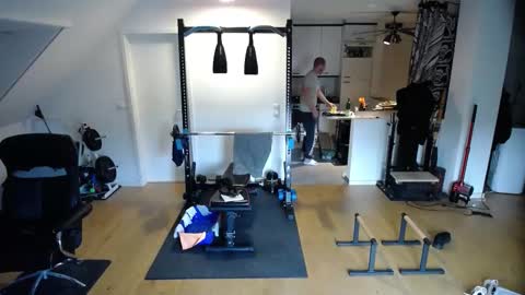 Snapshot of whiterabbit_86 chatting on September 13, 3:45 pm whiterabbit_86 online show from September 13, 3:45 pm