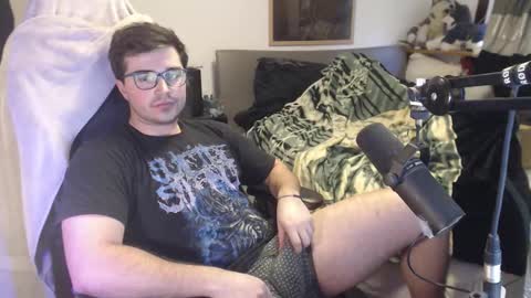 Snapshot of whitewolfdace chatting on March 3, 4:13 pm Drake online show from March 3, 4:13 pm