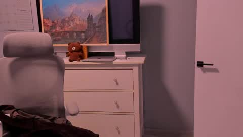 Snapshot of whoislulu chatting on May 6, 7:08 pm whoislulu online show from May 6, 7:08 pm