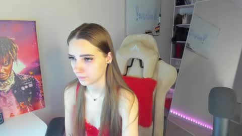 Abby  online show from December 8, 7:26 am