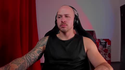 VI online show from November 13, 6:29 pm