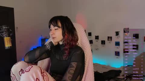 iggy iggz online show from April 22, 2:58 am