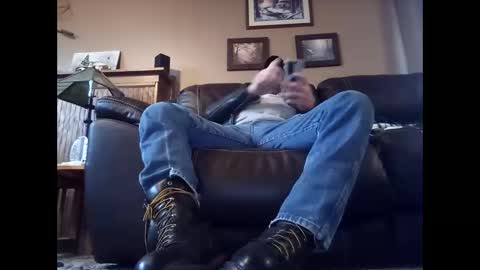 wibootdude online show from December 18, 7:08 pm