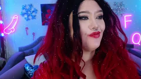 Snapshot of wickedxqueen chatting on December 30, 7:37 am Laura  online show from December 30, 7:37 am