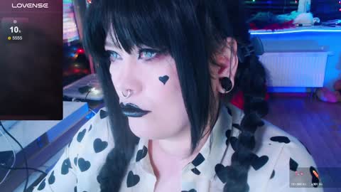 Snapshot of wickedxqueen chatting on January 14, 4:47 am Laura  online show from January 14, 4:47 am