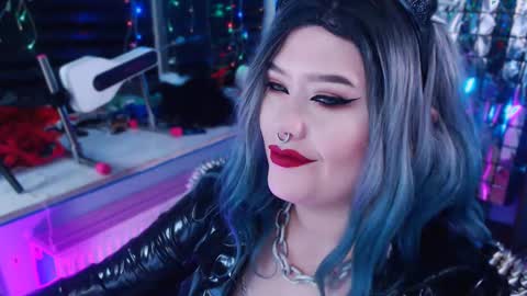 Snapshot of wickedxqueen chatting on January 27, 5:03 am Laura  online show from January 27, 5:03 am