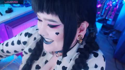 Snapshot of wickedxqueen chatting on January 31, 5:40 am Laura  online show from January 31, 5:40 am