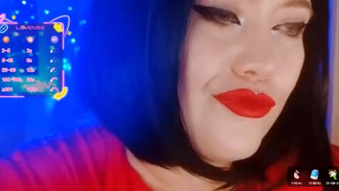 Snapshot of wickedxqueen chatting on September 21, 11:28 pm Laura  online show from September 21, 11:28 pm