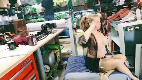 Snapshot of wifen_heels chatting on January 12, 10:43 pm WifeNheels online show from January 12, 10:43 pm