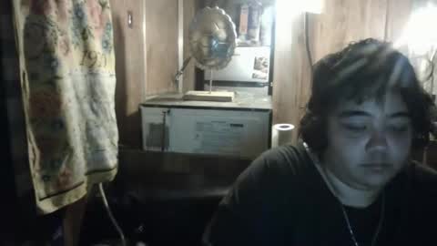 Snapshot of wigper chatting on May 18, 4:07 am wigper online show from May 18, 4:07 am
