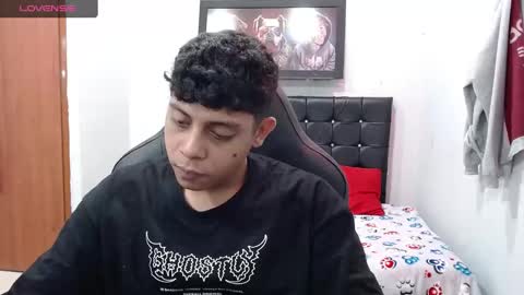 wiilliam online show from February 17, 3:53 pm