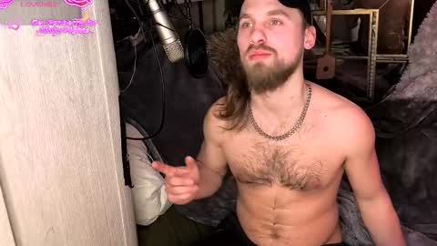 wilclyde1996 online show from March 15, 8:15 pm