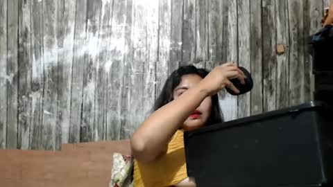 Snapshot of wild_ass_zessa chatting on June 21, 2:30 pm wild_ass_zessa online show from June 21, 2:30 pm