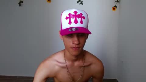 wild_fantasy_69 online show from August 1, 6:51 pm