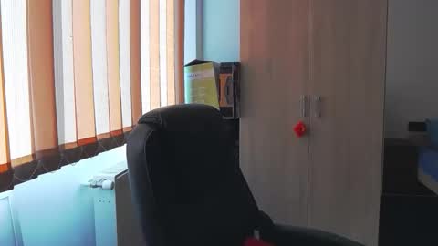 Bea online show from April 7, 7:42 am